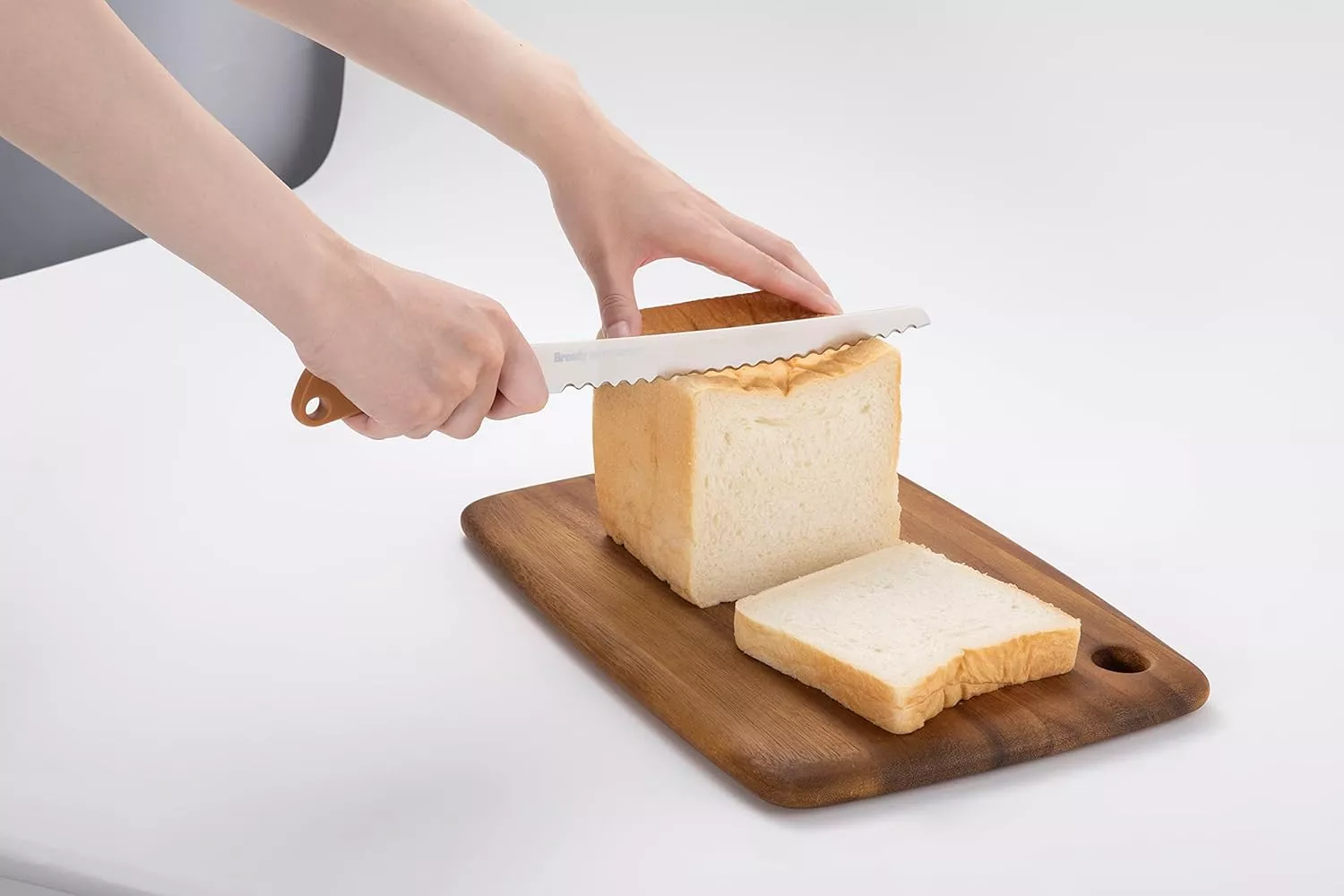 KAI Bready Select Professional DL7041 - Nóż do Chleba 23cm ze Stali Nierdzewnej